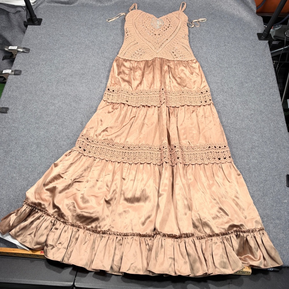 BCBGMAXAZRIA Crochet Sequin Tiered Satin Maxi Dress Champagne Small BCBG